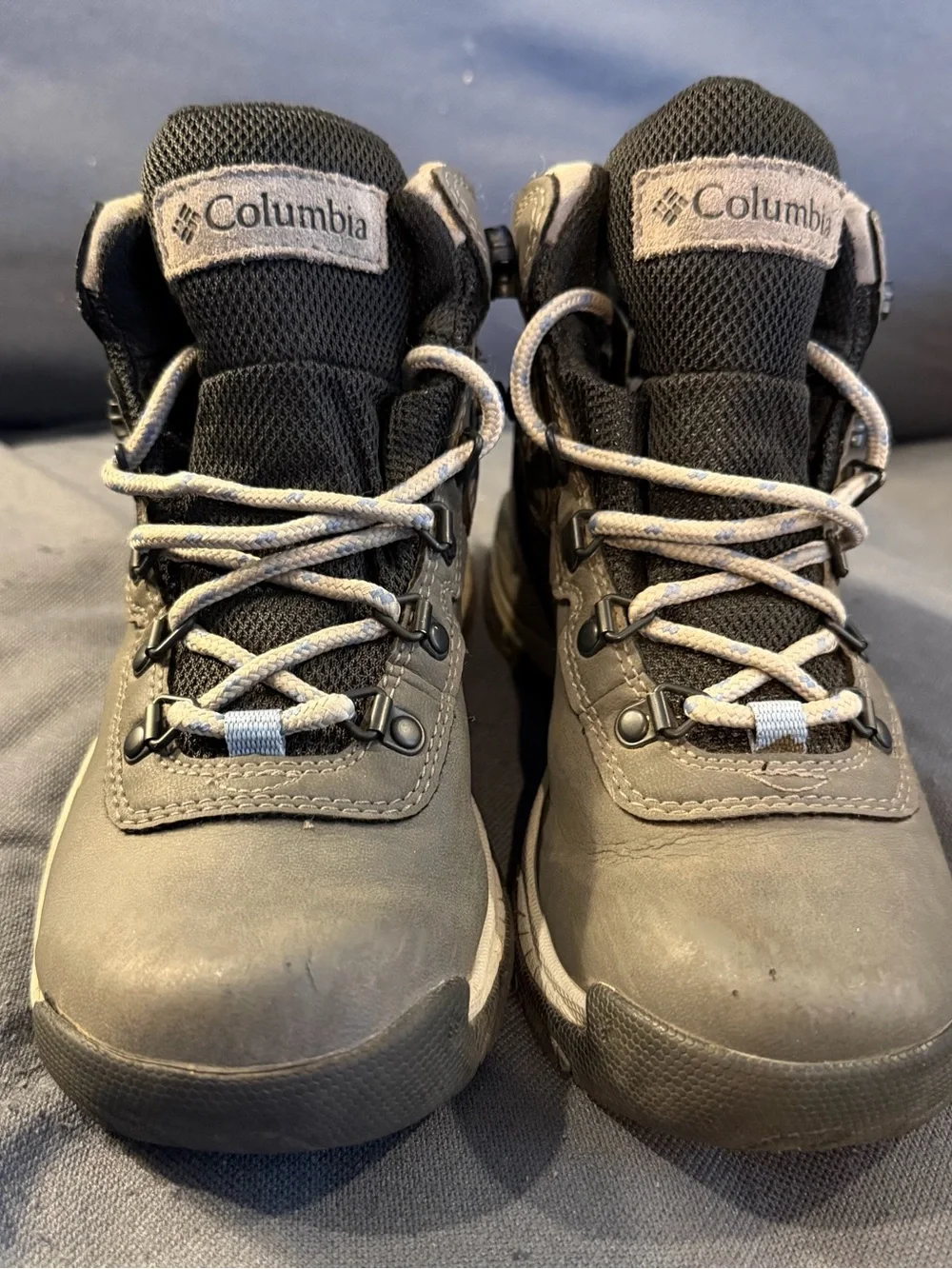 Columbia Women's size 7 Gray and Black Waterproof Hiking Boots